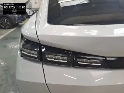 Photo 16 Peugeot 408  PureTech 130 ch S&S EAT8