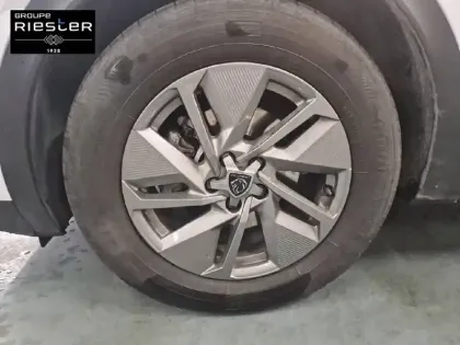 Photo 12 Peugeot 408  PureTech 130 ch S&S EAT8