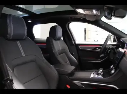 Photo 9 Jaguar F-Pace  P400e Plug-in-Hybrid R-Dynamic SE BVA8 AWD