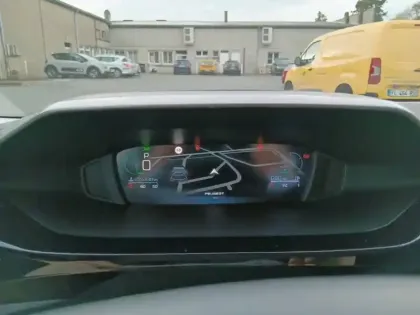 Photo 9 Peugeot 308  SW Hybrid 136 e-DCS6