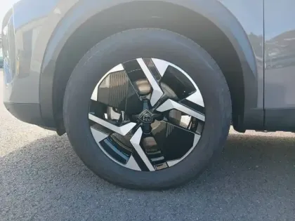 Photo 32 Peugeot 2008  Hybrid 136 e-DCS6