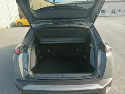 Photo 25 Peugeot 2008  Hybrid 136 e-DCS6