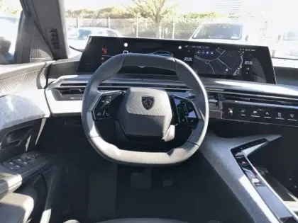 Photo 8 Peugeot 3008  Hybrid 136 e-DCS6