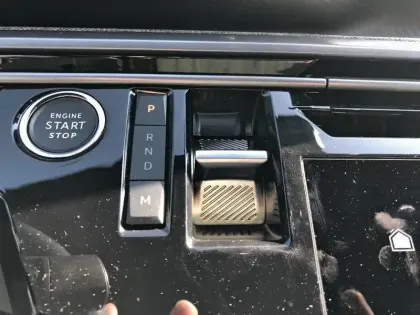 Photo 13 Peugeot 3008  Hybrid 136 e-DCS6