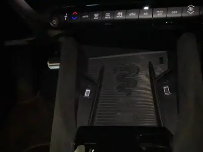 Photo 31 Alfa Romeo Junior  1.2 Ibrida 136 ch eDCT6