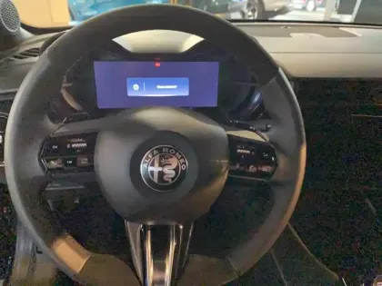 Photo 35 Alfa Romeo Junior  1.2 Ibrida 136 ch eDCT6