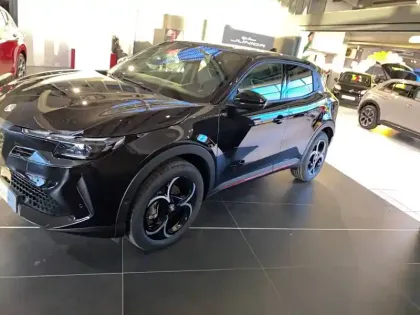 Photo 43 Alfa Romeo Junior  1.2 Ibrida 136 ch eDCT6