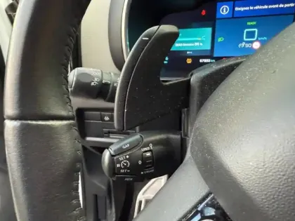 Photo 10 Citroën C5 aircross  Hybrid 225ch Shine Pack e-EAT8