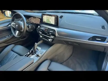 Photo 26 BMW Serie 5 Série 5 Touring 530e 299ch M Sport xDrive