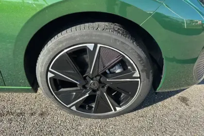 Photo 65 Peugeot 308  Electrique 54 kWh 156ch