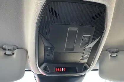 Photo 75 Peugeot 308  Electrique 54 kWh 156ch