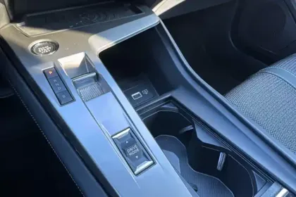 Photo 46 Peugeot 308  Electrique 54 kWh 156ch