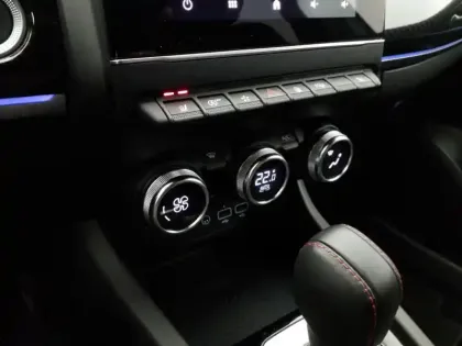 Photo 12 Renault Arkana  E-Tech hybride 145 R.S. Line Fast Track