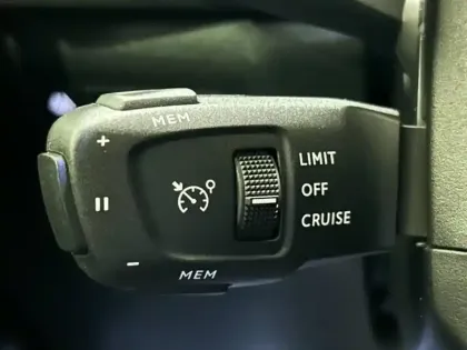 Photo 12 DS DS 3  Crossback PureTech 130ch Performance Line + Automatique 109g