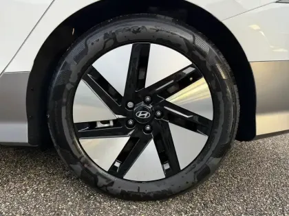 Photo 45 Hyundai Ioniq 6  77 kWh 229 ch