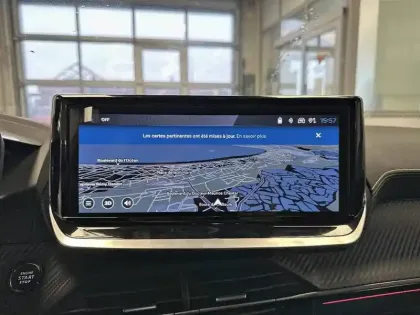 Photo 39 Peugeot 208  Hybrid 100 e-DCS6