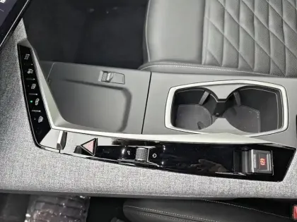 Photo 18 Peugeot 208  Hybrid 100 e-DCS6