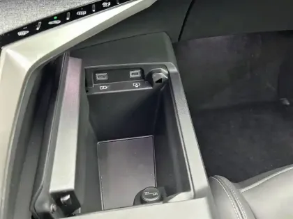 Photo 22 Peugeot 208  Hybrid 100 e-DCS6