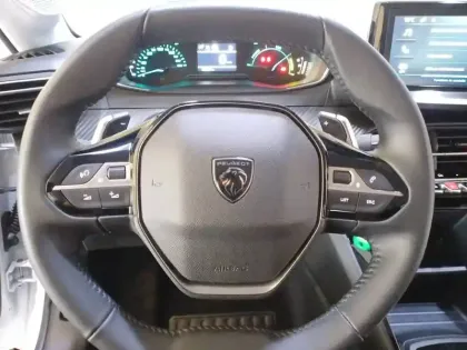 Photo 77 Peugeot 208  Hybrid 100 e-DCS6