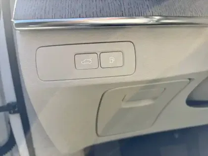 Photo 40 Volvo Xc90  T8 AWD Hybride Rechargeable 310+145 ch Geartronic 8 7pl