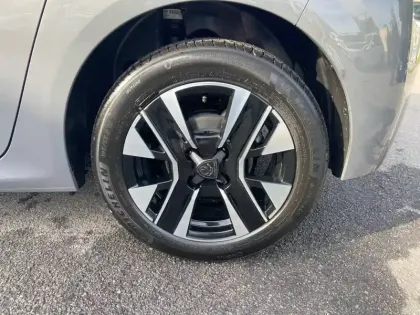 Photo 6 Peugeot 208  Hybrid 100 e-DCS6