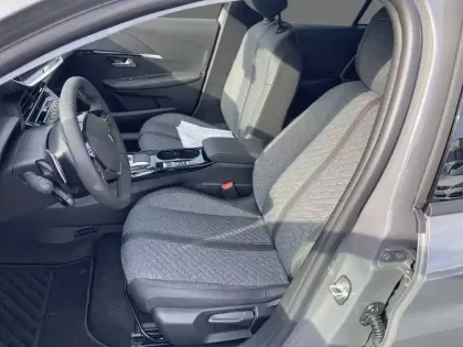 Photo 5 Peugeot 208  Hybrid 100 e-DCS6