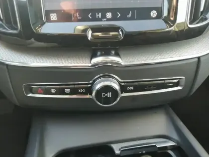 Photo 17 Volvo Xc60  T6 AWD Hybride rechargeable 253 ch+145 ch Geartronic 8