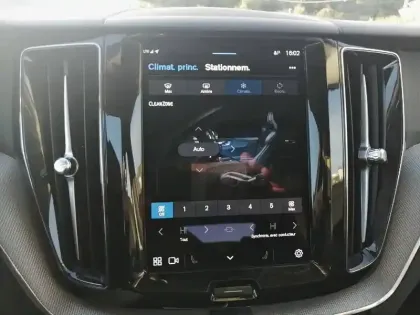 Photo 22 Volvo Xc60  T6 AWD Hybride rechargeable 253 ch+145 ch Geartronic 8