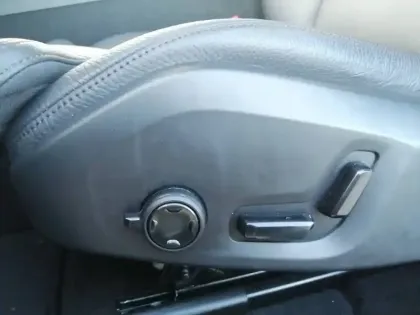 Photo 15 Volvo Xc60  T6 AWD Hybride rechargeable 253 ch+145 ch Geartronic 8