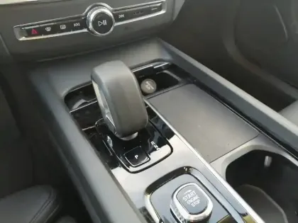 Photo 18 Volvo Xc60  T6 AWD Hybride rechargeable 253 ch+145 ch Geartronic 8