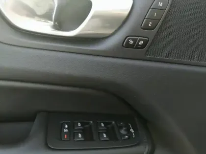 Photo 16 Volvo Xc60  T6 AWD Hybride rechargeable 253 ch+145 ch Geartronic 8