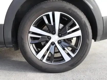 Photo 10 Peugeot 3008  1.2 PureTech 130ch S&S Allure