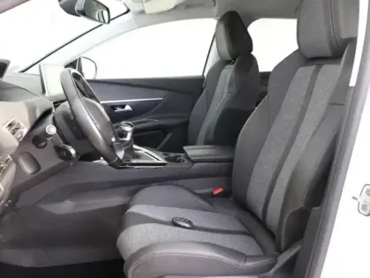 Photo 8 Peugeot 3008  1.2 PureTech 130ch S&S Allure