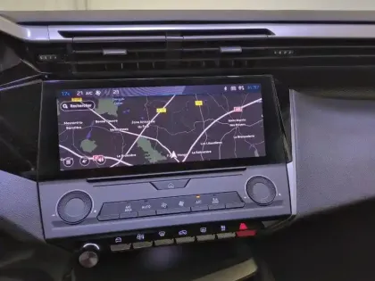 Photo 38 Peugeot 308  PureTech 130ch S&S EAT8