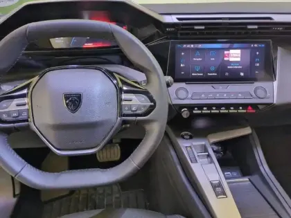 Photo 27 Peugeot 308  PureTech 130ch S&S EAT8