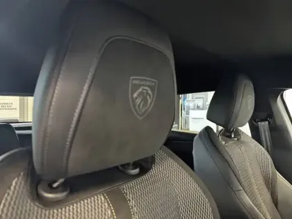 Photo 23 Peugeot 308  PHEV 225 e-EAT8