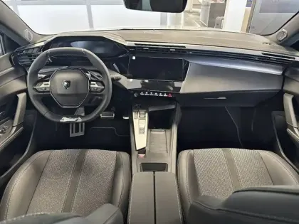 Photo 24 Peugeot 308  PHEV 225 e-EAT8