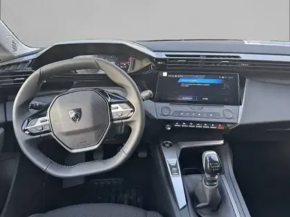 Photo 7 Peugeot 308  SW PureTech 130ch S&S BVM6