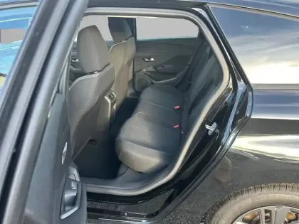 Photo 11 Peugeot 308  SW PureTech 130ch S&S BVM6