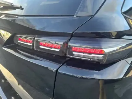 Photo 16 Peugeot 308  SW PureTech 130ch S&S BVM6