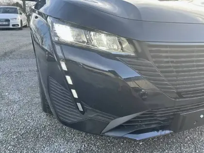Photo 35 Peugeot 308  SW PureTech 130ch S&S BVM6