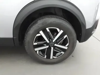 Photo 12 Peugeot 2008  PureTech 100 S&S BVM6