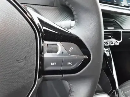 Photo 19 Peugeot 2008  PureTech 100 S&S BVM6