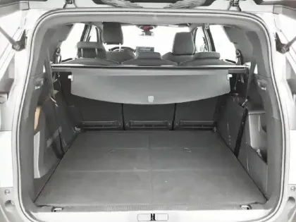 Photo 26 Peugeot 5008  Hybrid 136 e-DCS6