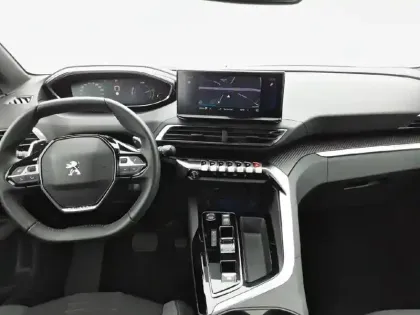 Photo 28 Peugeot 5008  Hybrid 136 e-DCS6
