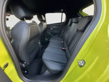 Photo 11 Peugeot 208  Hybrid 136 e-DCS6