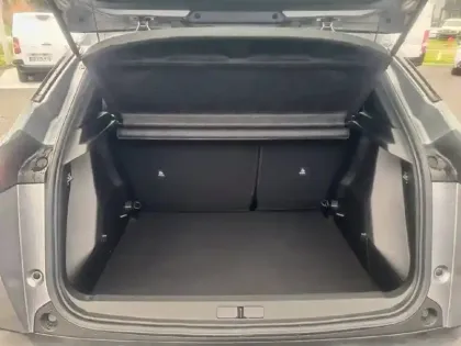 Photo 26 Peugeot 2008  Hybrid 136 e-DCS6