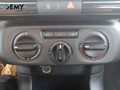 Photo 17 Citroën C3  PureTech 83 S&S BVM5