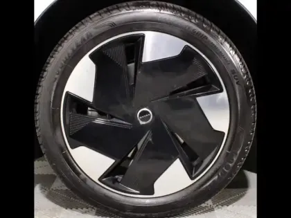 Photo 20 Volvo Ex30  Single Extended Range 272ch Plus