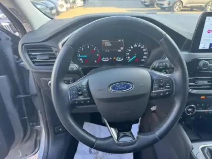 Photo 8 Ford Kuga  1.5 EcoBoost 182 S&S 4x4 BVA6 Titanium